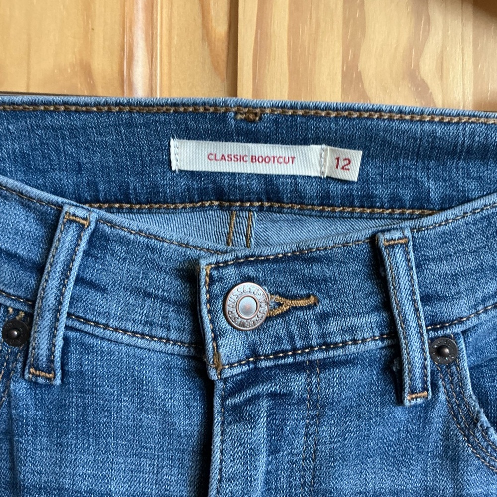 Levi’s Classic Bootcut Women's Stretch Jeans